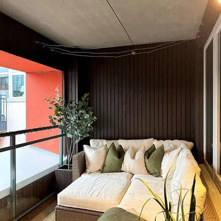 Apartment Modern Near Center Of *